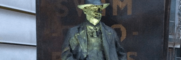 Flann O'Brien statue strabane